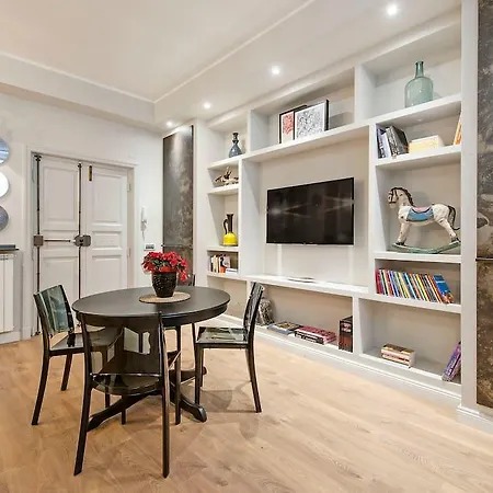 Apartment Via Pomezia *